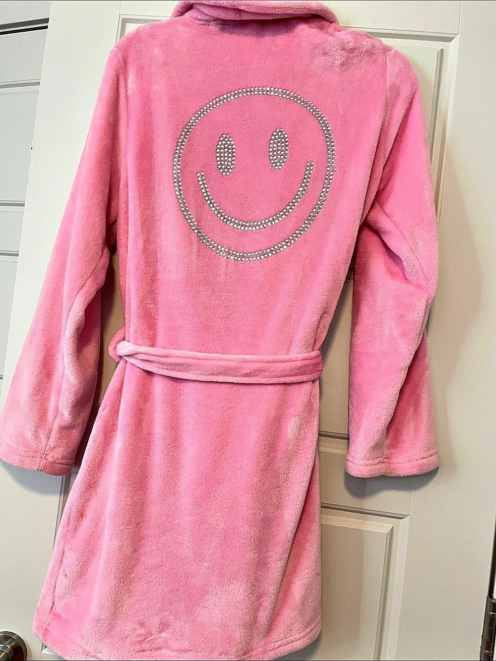 Steve Madden Rhinestone Smiley Face Plush Robe Pink L/XL